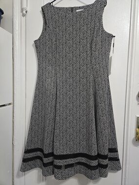 Calvin Klein Black & White Chevron Midi Dress